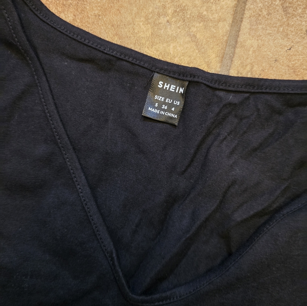 Black Basic Shein Cropped Long Sleeve - image 3